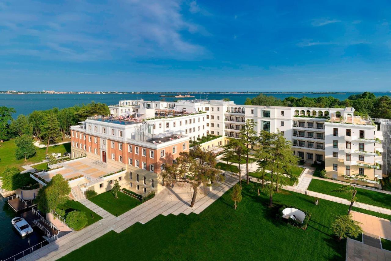 Jw Marriott & Hotel 5*
